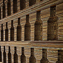 Cantinetta winery design in cartone ondulato tagliato a laser ed incollato a mano